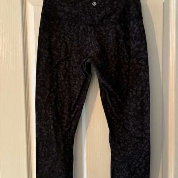 Lululemon Align leggings, size 6, 23” - Picture 2 of 4